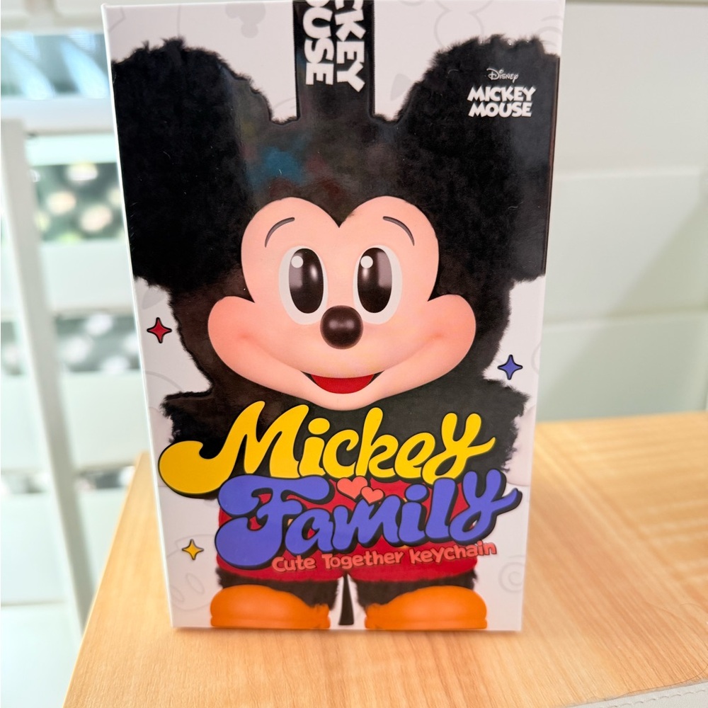 POP MART X Mickey Family Disney Keychain labubu - Dale